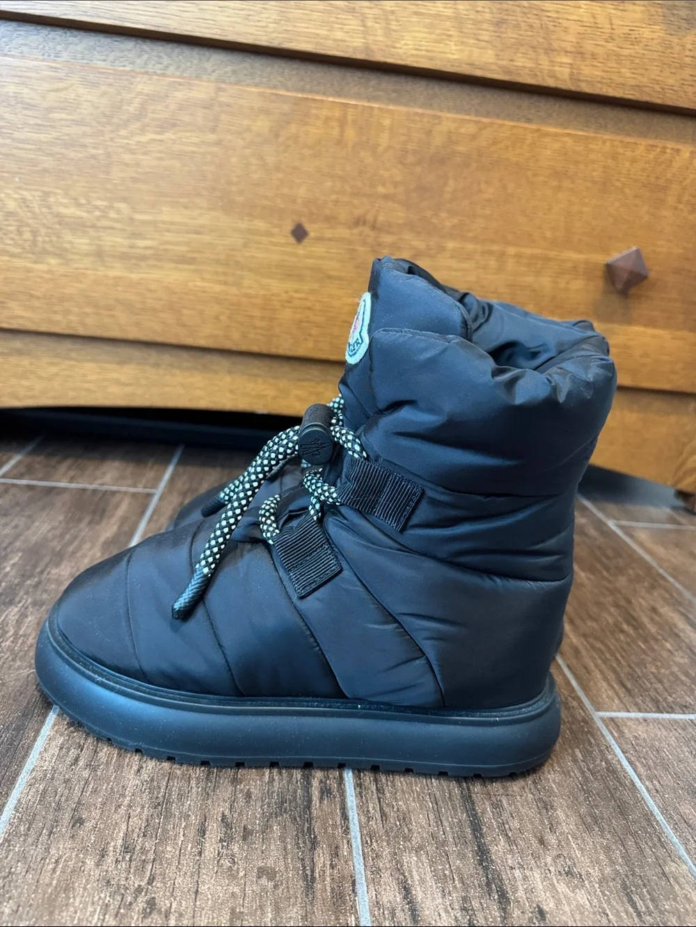 Moncler 💯 authentic